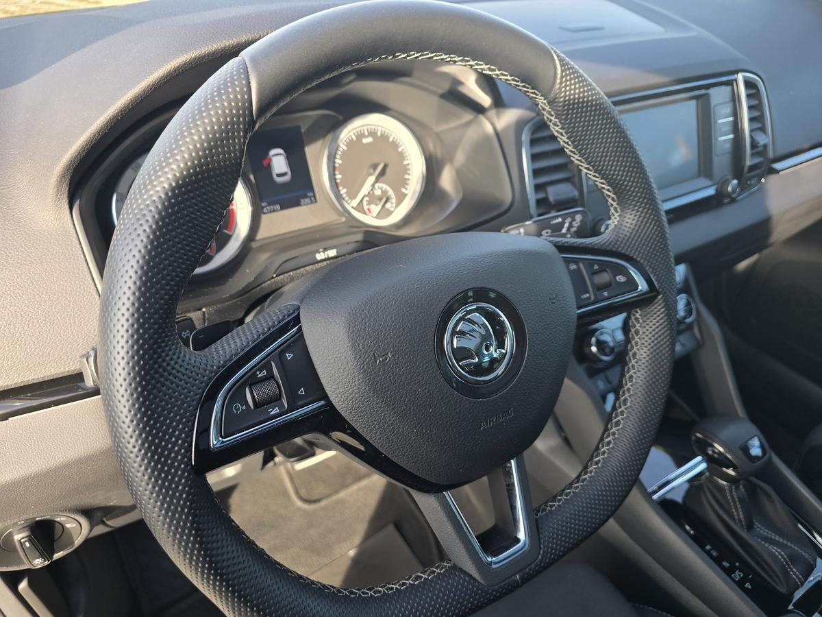 Skoda Karoq 1.5 TSI ACT Ambition  #DSG #LED #PANORAMA SCHIEBEDACH 