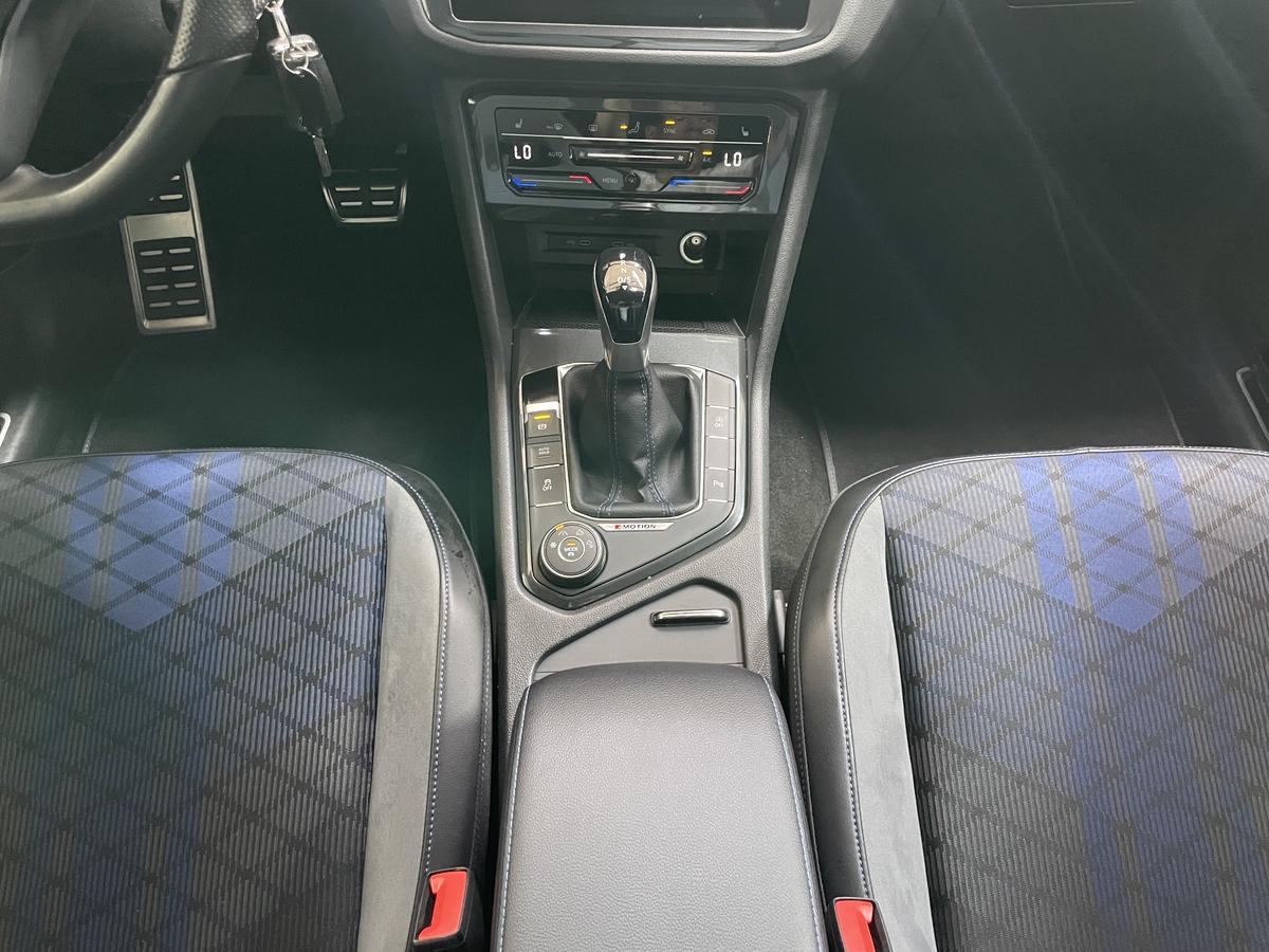 Volkswagen Tiguan 2.0 TSI R 4M Matrix Navi ACC virtual DAB