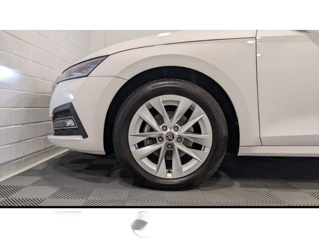 Skoda Octavia Combi Style 2.0 TDI Navi RFK HUD CarPlay Memo