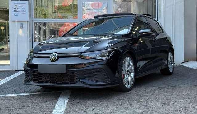Volkswagen Golf VIII GTI CLUBSPORT DSG/IQ MATRIX/PANO/CAM
