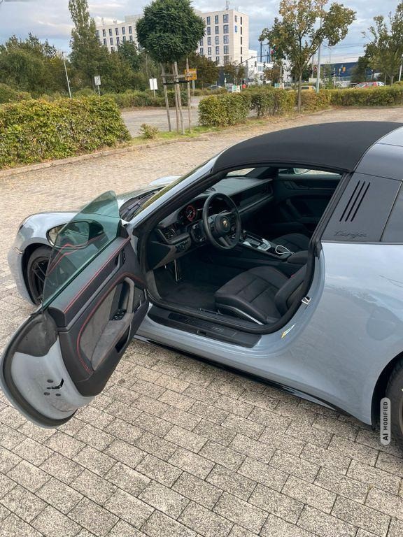 Porsche 911 Cabriolet Porsche Targa 4 GTS, Allrad, Neuwertig ! Connect Plus, Alarmanlage
