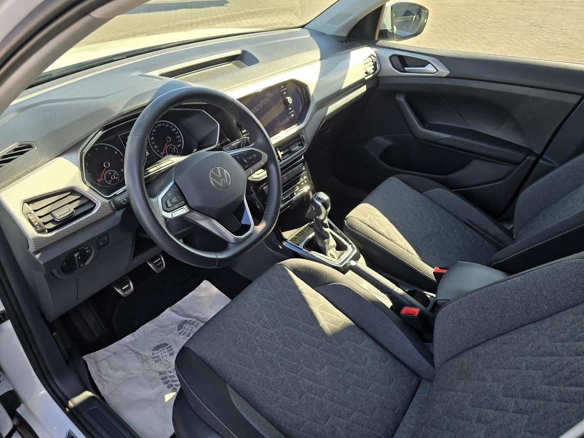 Volkswagen T-Cross 1.0 TSI Move #Alu #Klima #SHZ #DAB #Allwetterreifen
