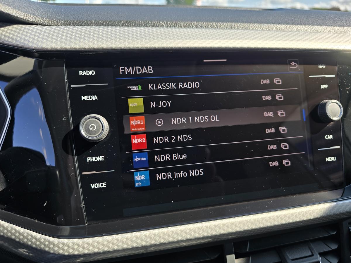 Volkswagen T-Cross 1.0 TSI Move #Alu #Klima #SHZ #DAB #Allwetterreifen