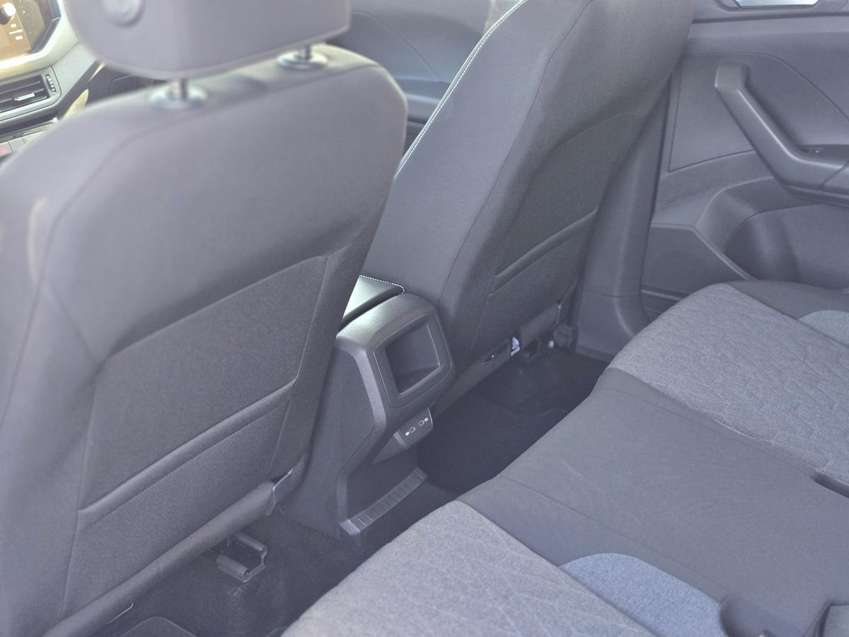 Volkswagen T-Cross 1.0 TSI Move #Alu #Klima #SHZ #DAB #Allwetterreifen