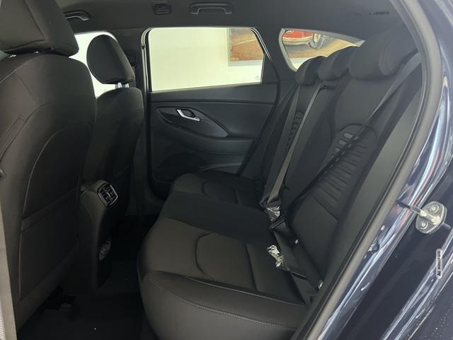 Hyundai i30 GO! Plus 1.0 T-GDi 73kW (100PS) 2-Zonen-Klimaautomatik, Lenkradheizung, Sitz