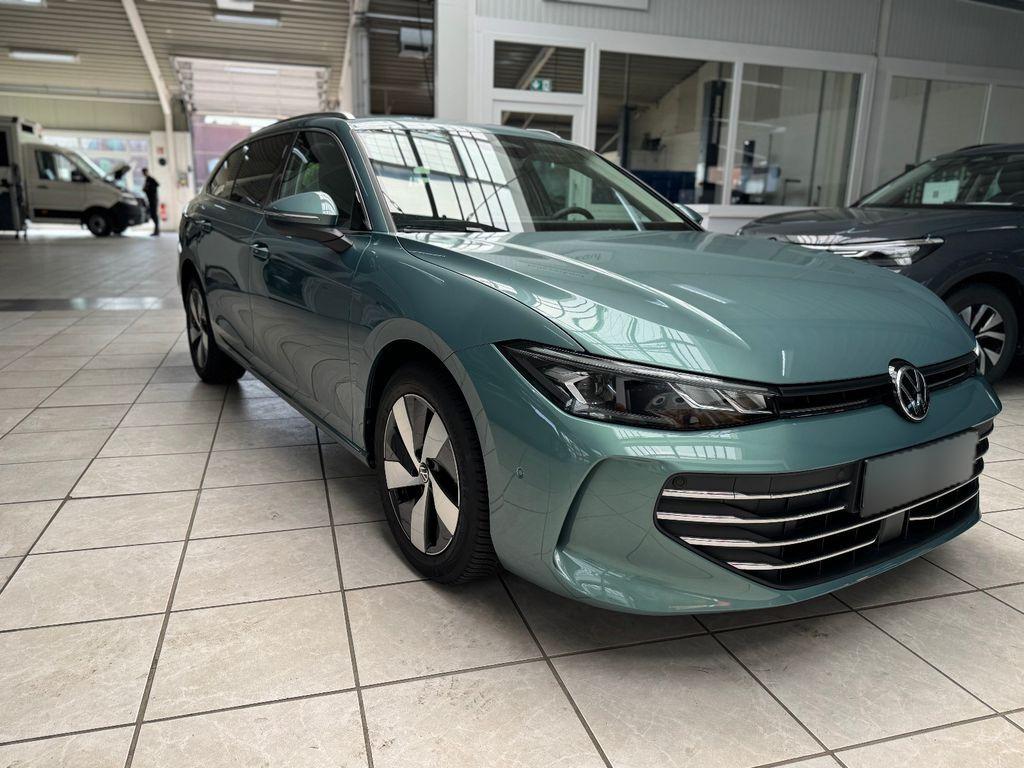 Volkswagen Passat Variant 2.0 TDI+LED+AHK+GJR+NAVI+SHZ