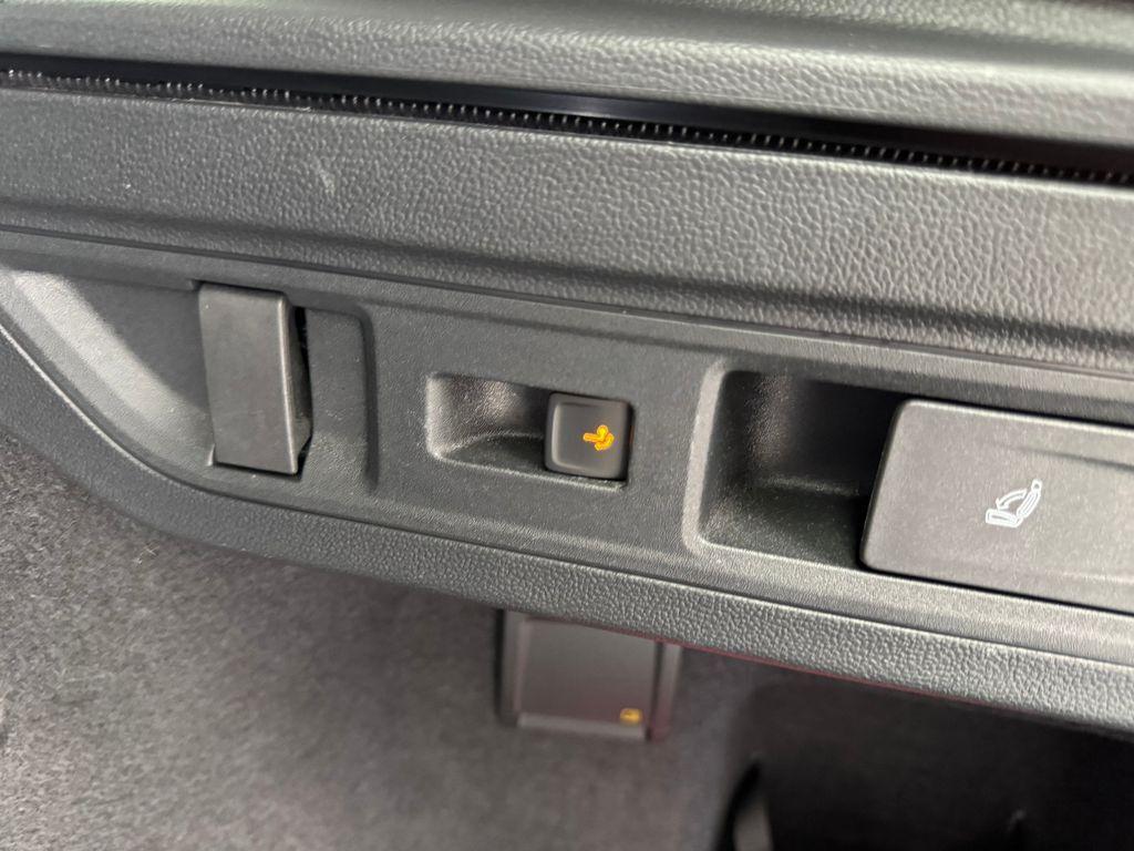 Volkswagen Passat Variant 2.0 TDI+LED+AHK+GJR+NAVI+SHZ