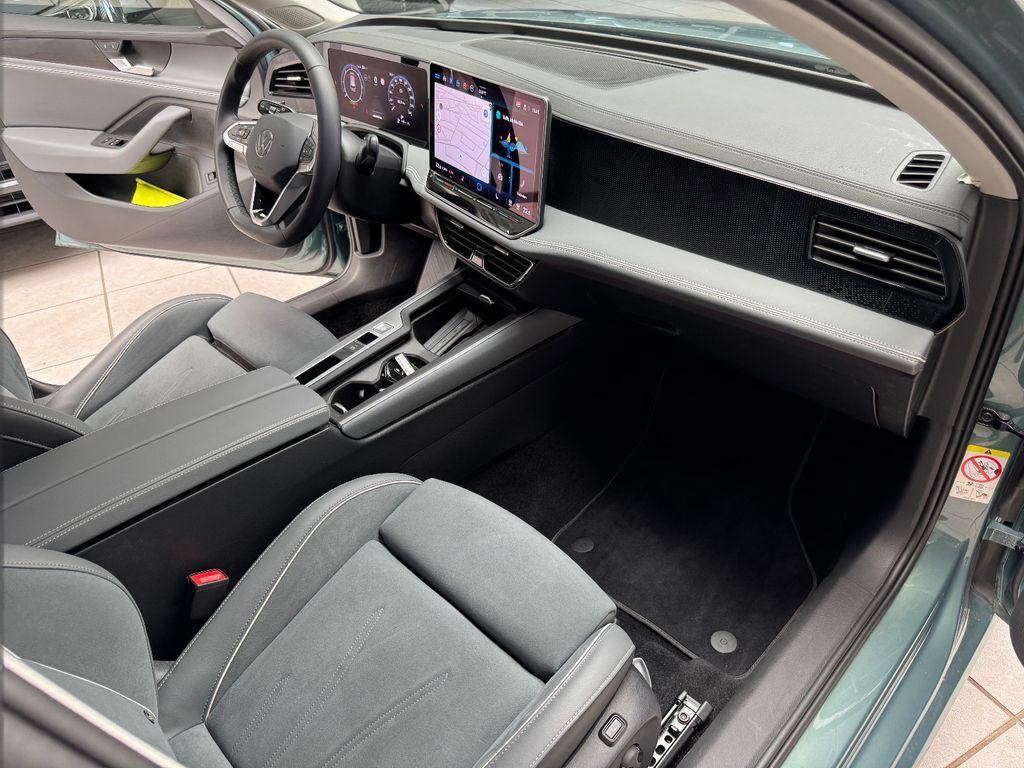 Volkswagen Passat Variant 2.0 TDI+LED+AHK+GJR+NAVI+SHZ