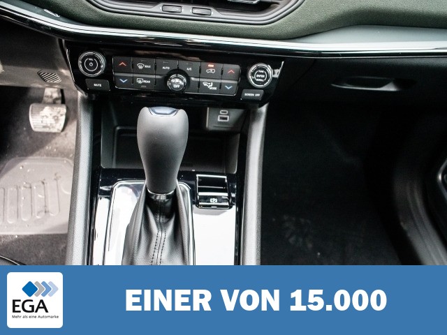 Jeep Compass e-Hybrid MY25 North Star Premium & Sicherheits-Paket Alpine Premium Soun