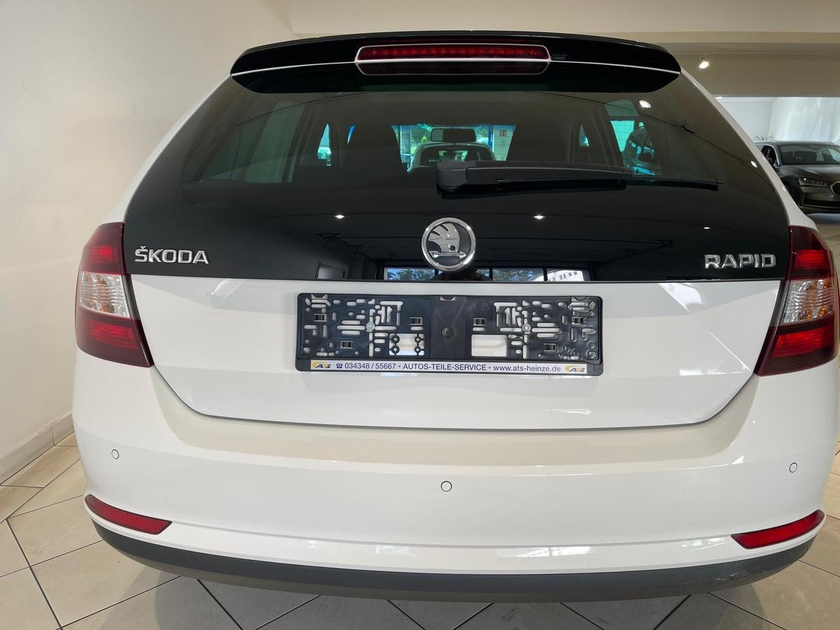 Skoda Rapid 1.2 Style PANO Navi PDC DAB SHZ
