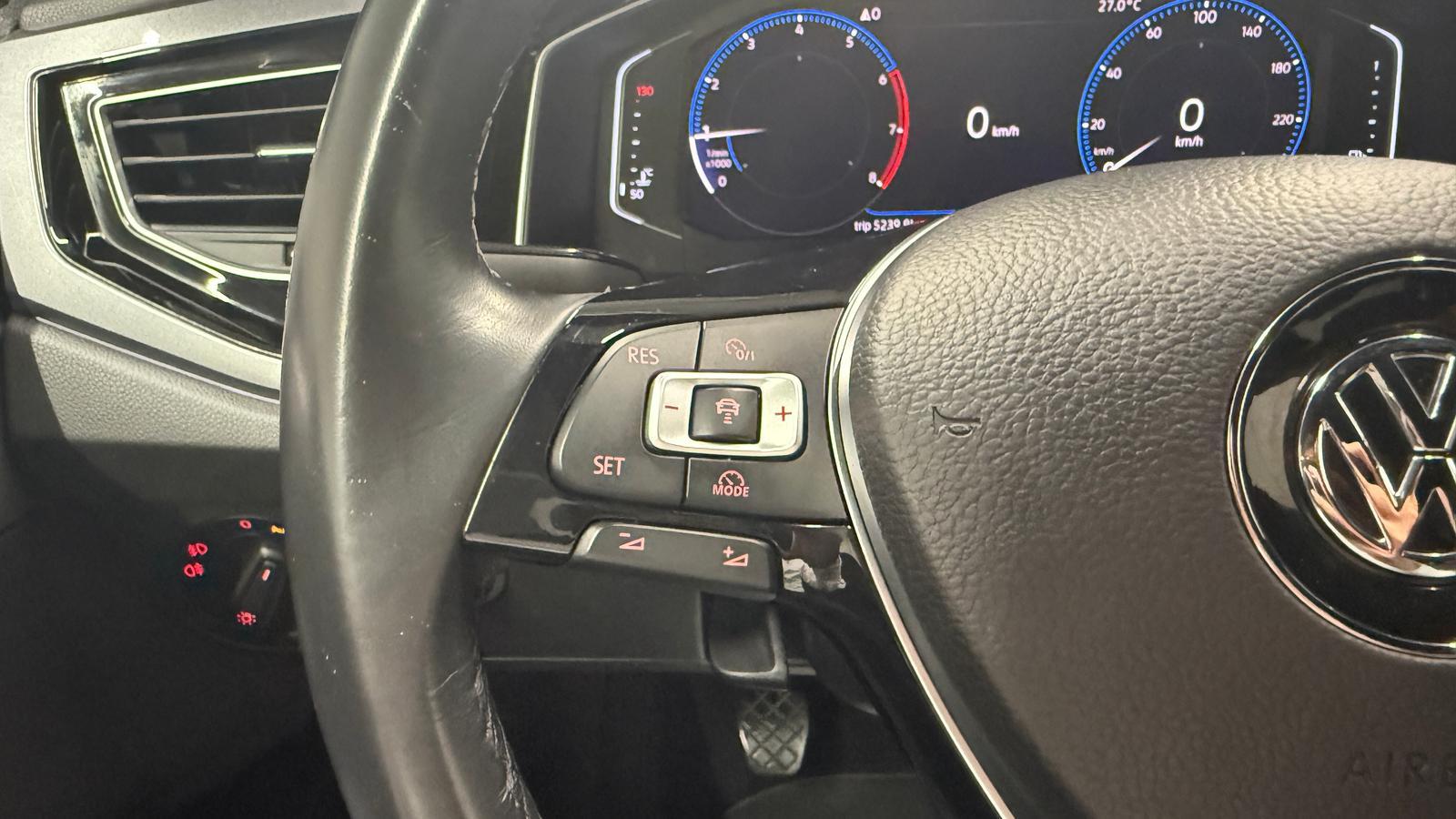 Volkswagen Polo Highline R-Line LED/Navi/SHZ/Kam/Temp/17-LM