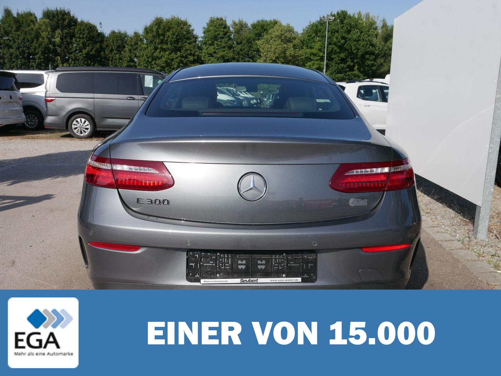 Mercedes-Benz E 300 Coupe-AMG-LINE*NAVI*PDC*KAMERA*LED*SHZ*KLIMA*TEMPOMAT*MEDIA-PAKET*19-ZOLL