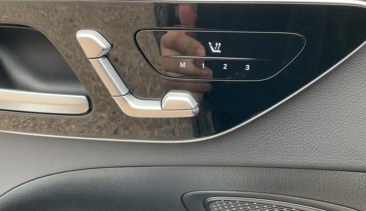 Mercedes-Benz C 180 AMG Line,Night,LED,Navi,SHZ,Kamera,PDC