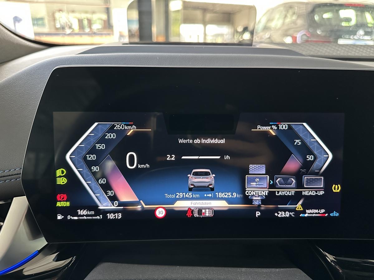 BMW 223 Active Tourer xDrive M-Sport HUD AHK Pannodach 360°