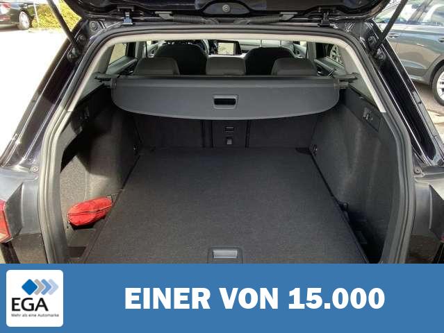 Volkswagen Golf Variant 1.5 TSI Life NAVI+LED+AHK+APP-CONNE