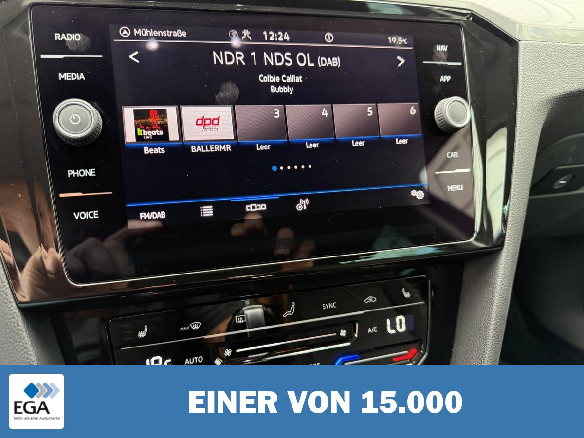 Volkswagen Passat Variant Business, el. AHK,Navi,GJR,LED