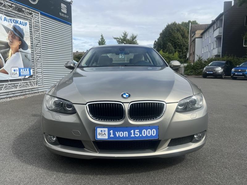 BMW 320 i COUPE KLIMA*LEDER*SHZG*NAVI*XENON*ALU*PDC