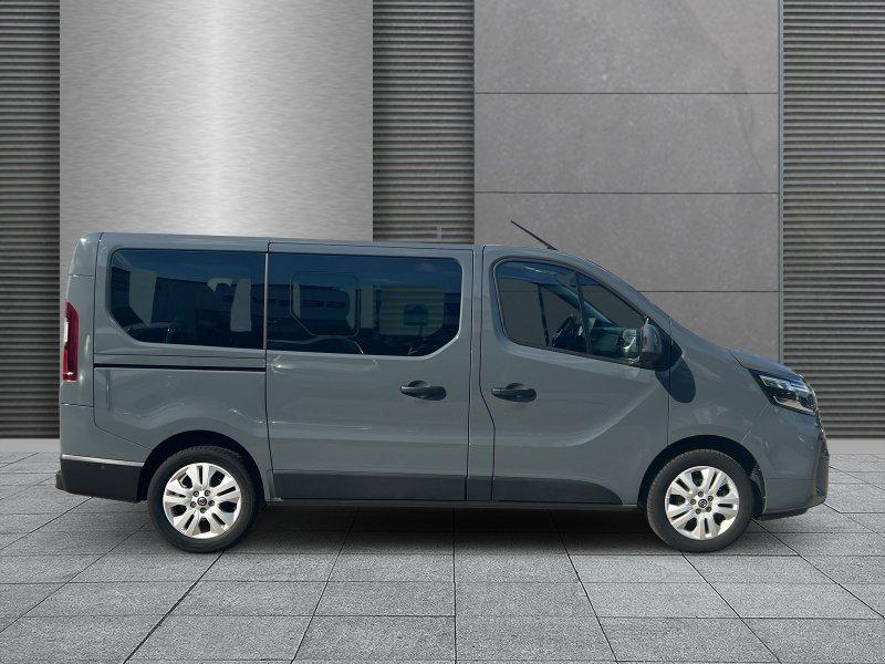 Nissan Primastar 2,8t dCi 150 L1H1 Tekna 8-Sitzer SHZ+RFK+Navi