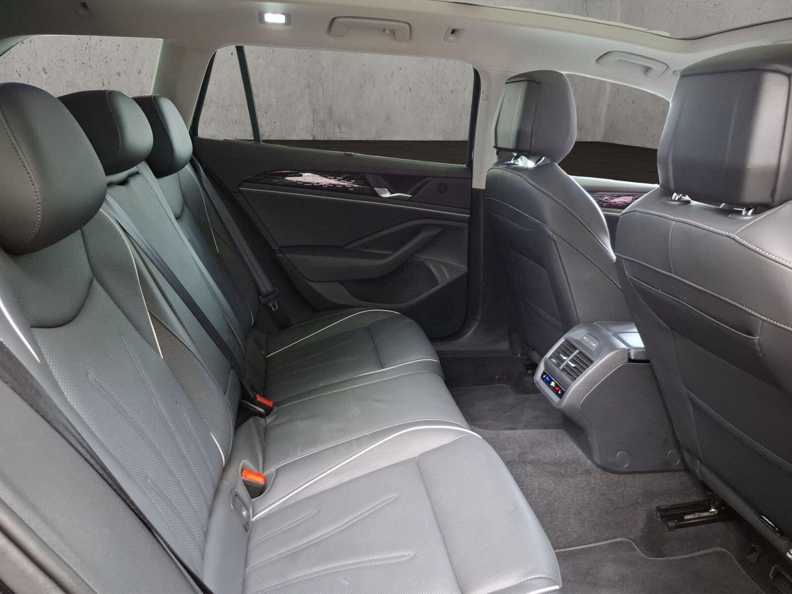 Volkswagen Passat Elegance 2,0 l TDI SCR 4MOTION 14 2 kW (193 PS) 7-Gang-Doppelkupplungsget