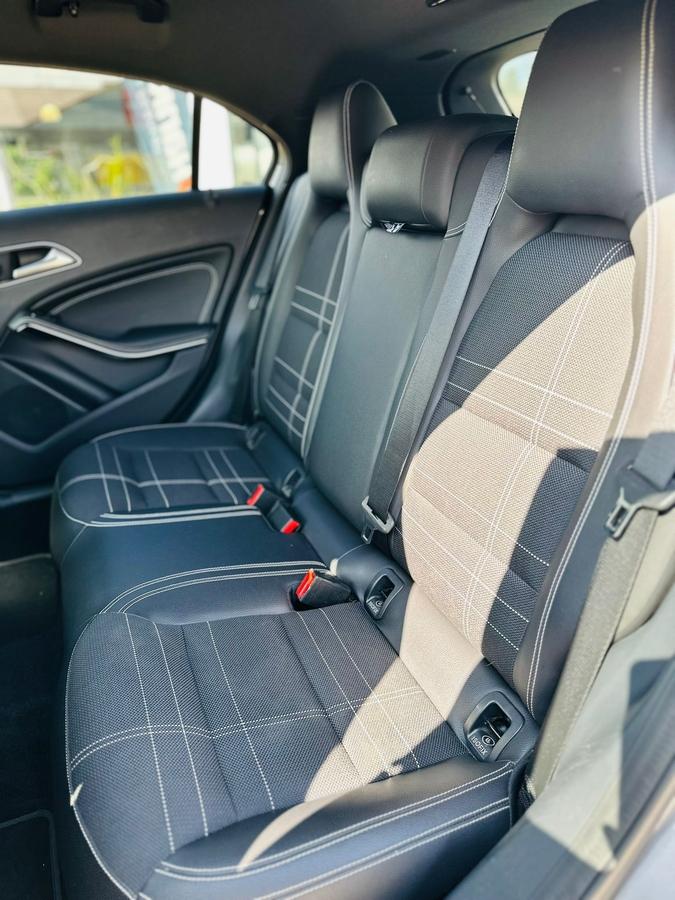 Mercedes-Benz A 200 CDI Urban - Standheizung - Alufelgen -HU Neu