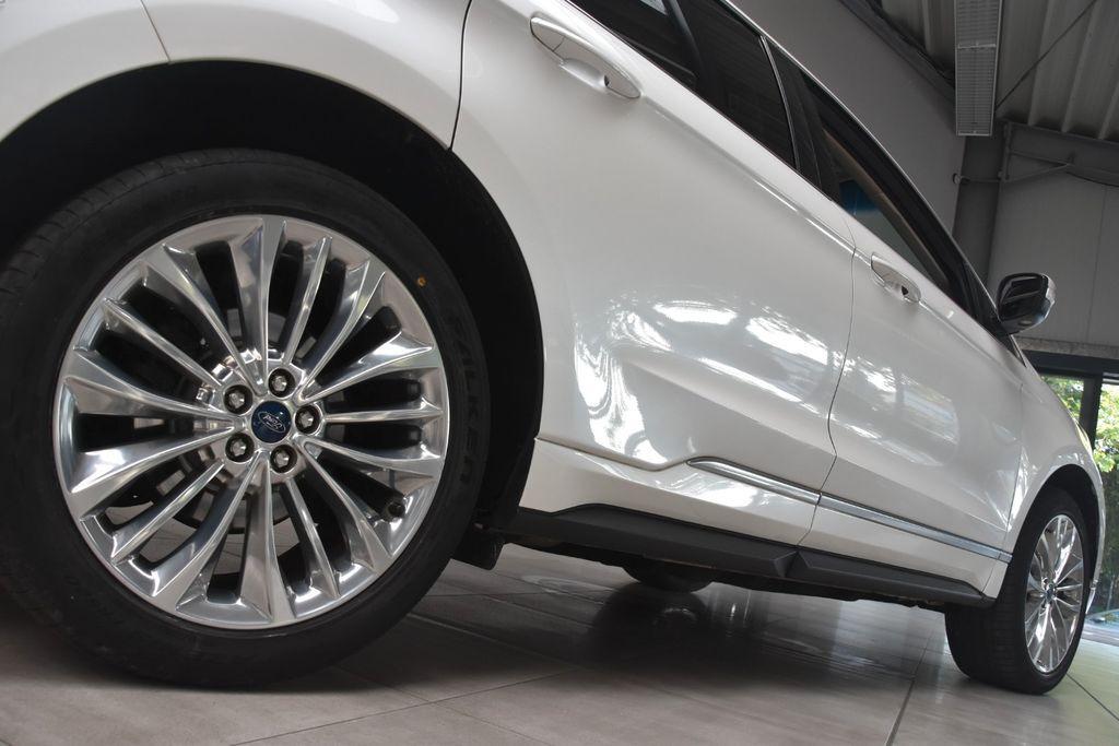 Ford Edge Vignale MLED Navi Sitzklima Pano Kamera B&O