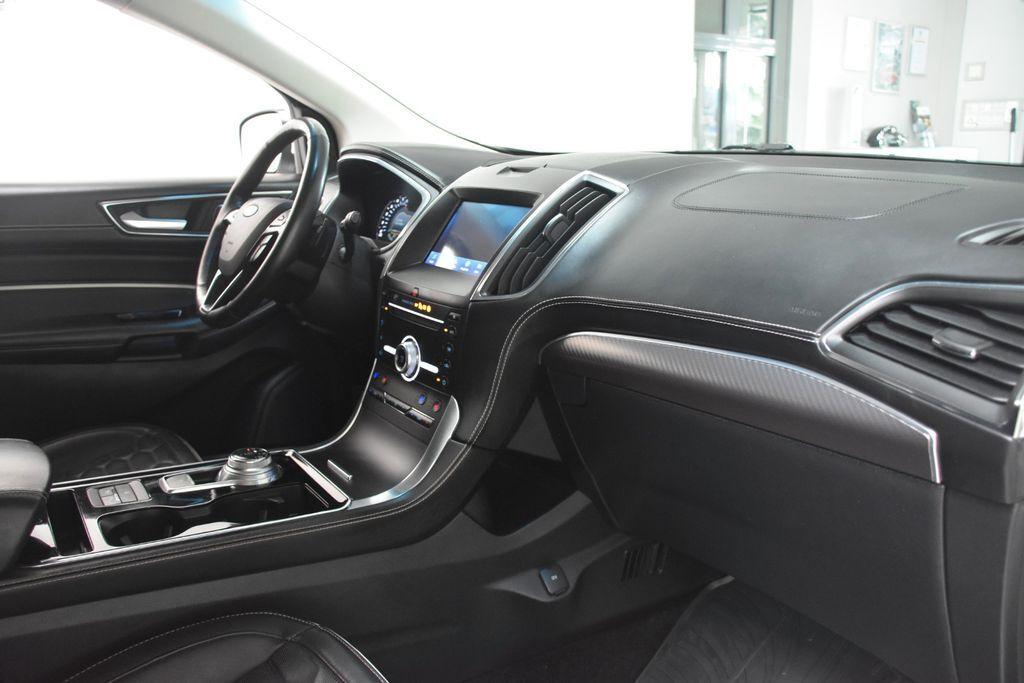 Ford Edge Vignale MLED Navi Sitzklima Pano Kamera B&O