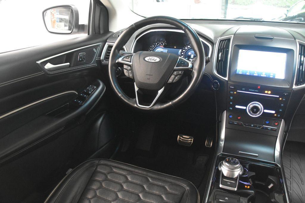 Ford Edge Vignale MLED Navi Sitzklima Pano Kamera B&O