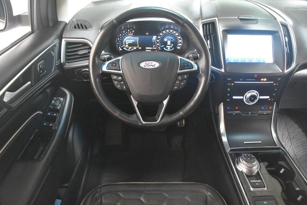 Ford Edge Vignale MLED Navi Sitzklima Pano Kamera B&O