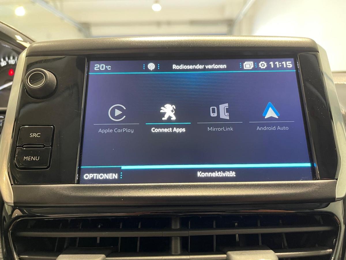 Peugeot 2008 Allure Navi SHZ PDC Panoramadach