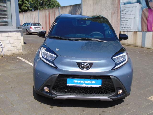 Toyota Aygo X 1.0 Automatik - R.Kam + PDC v+h - Sitzhzg - Navi - 