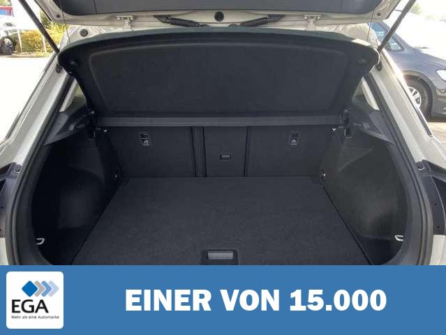 Volkswagen T-Roc 1.5 TSI DSG Life NAVI+LED+AHK+APP-CONNECT+