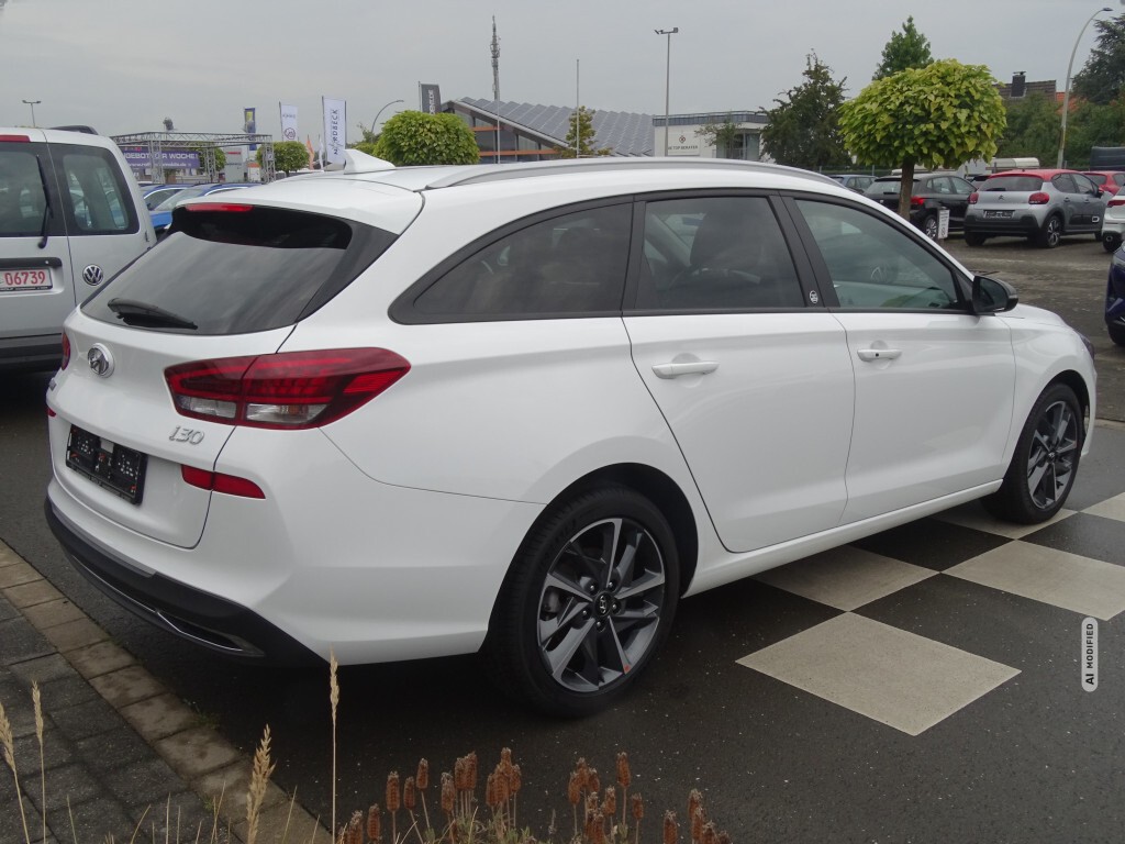 Hyundai i30 Edition30+*AT*LED*NAVI*DAB*RFK*SHZG*CAR PLAY