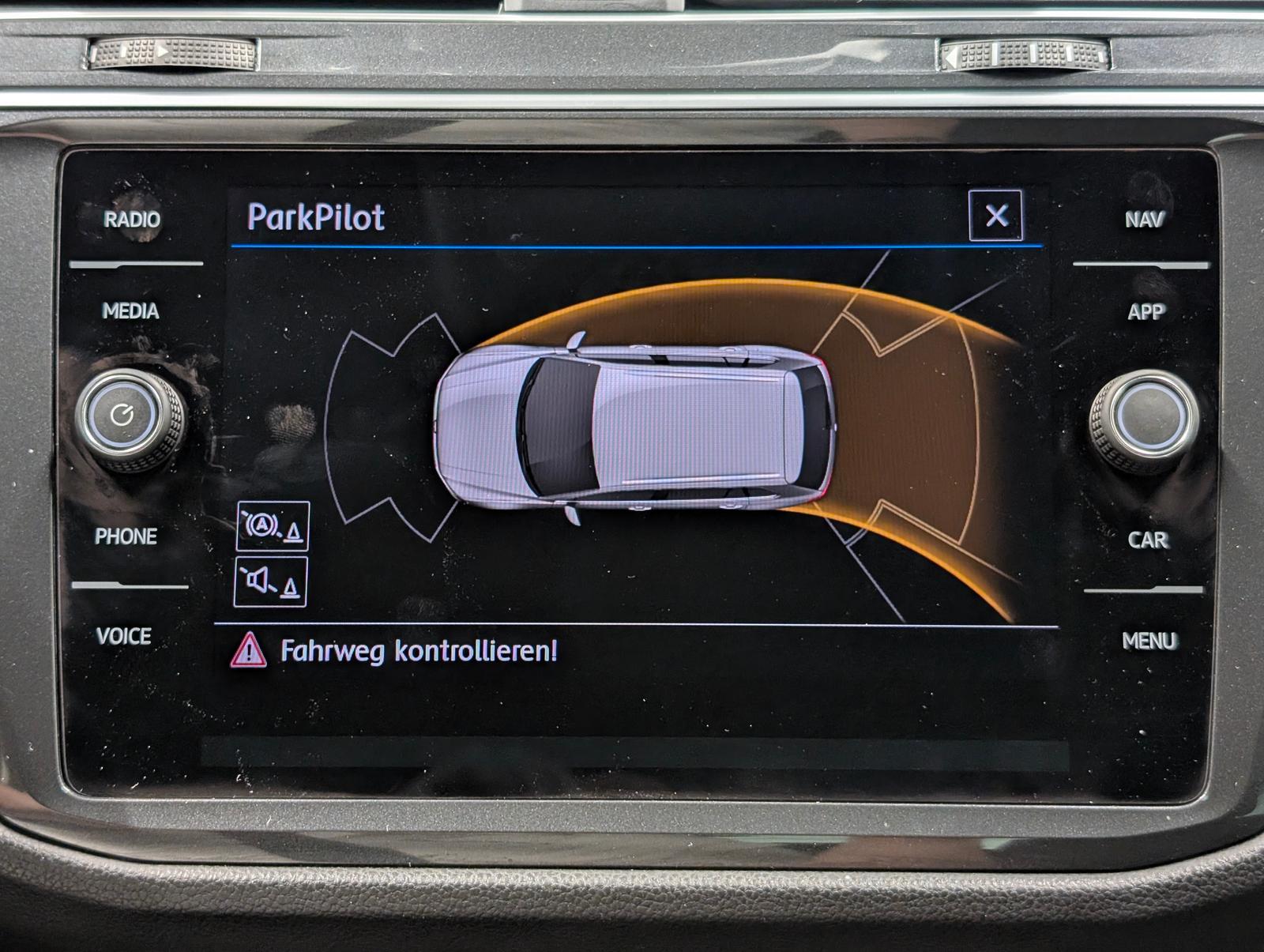 Volkswagen Tiguan Sound LED/SHZ/AHK/ACC/Navi/HUD/VirCo
