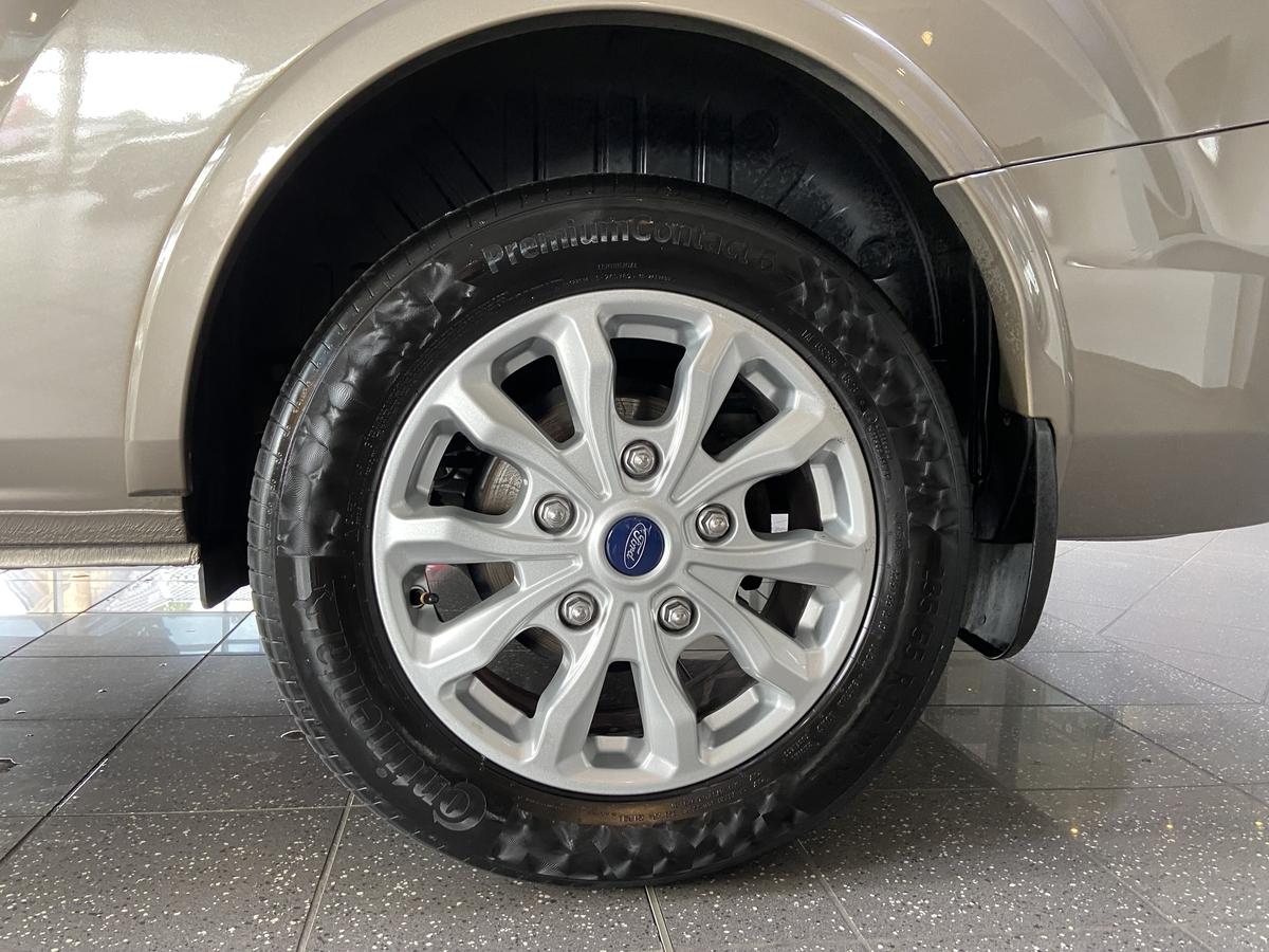 Ford Tourneo Custom  2.0 TDCi L2 Titanium 8Sitzer Bi-Xenon Navi 