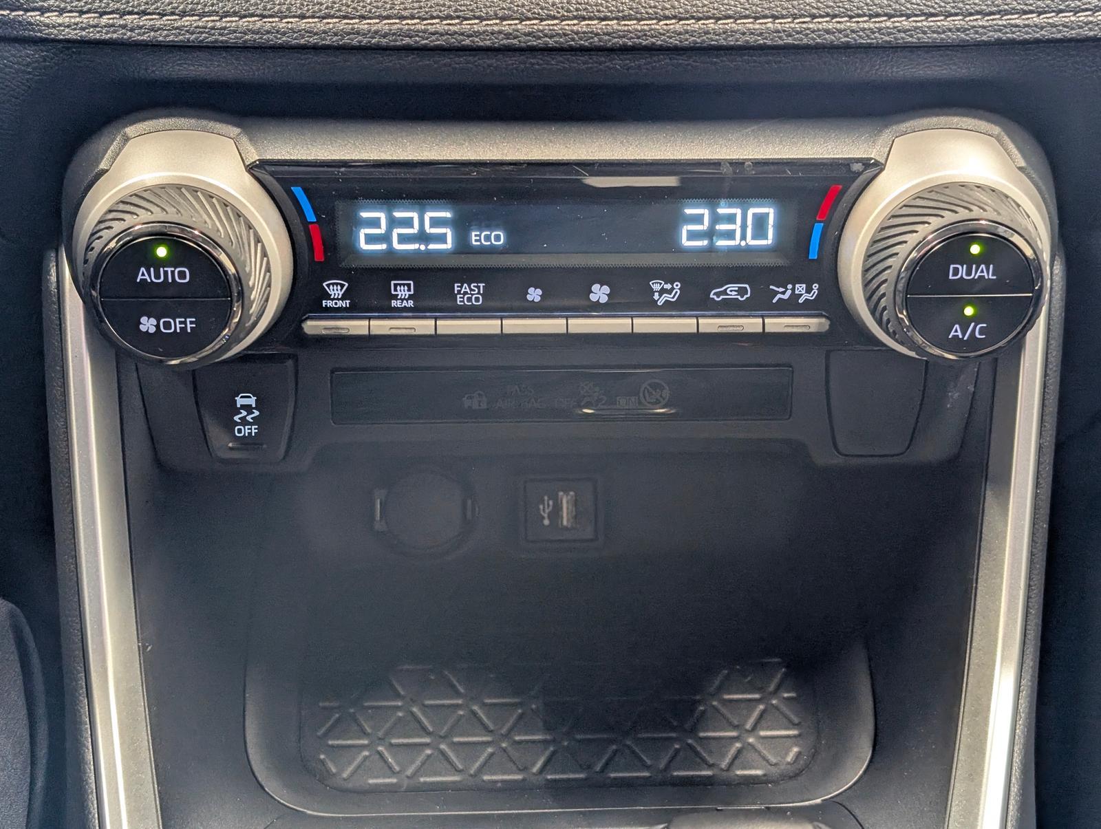 Toyota RAV 4 4x4 LED/Kam/el.Heck/VirCo/17-LM