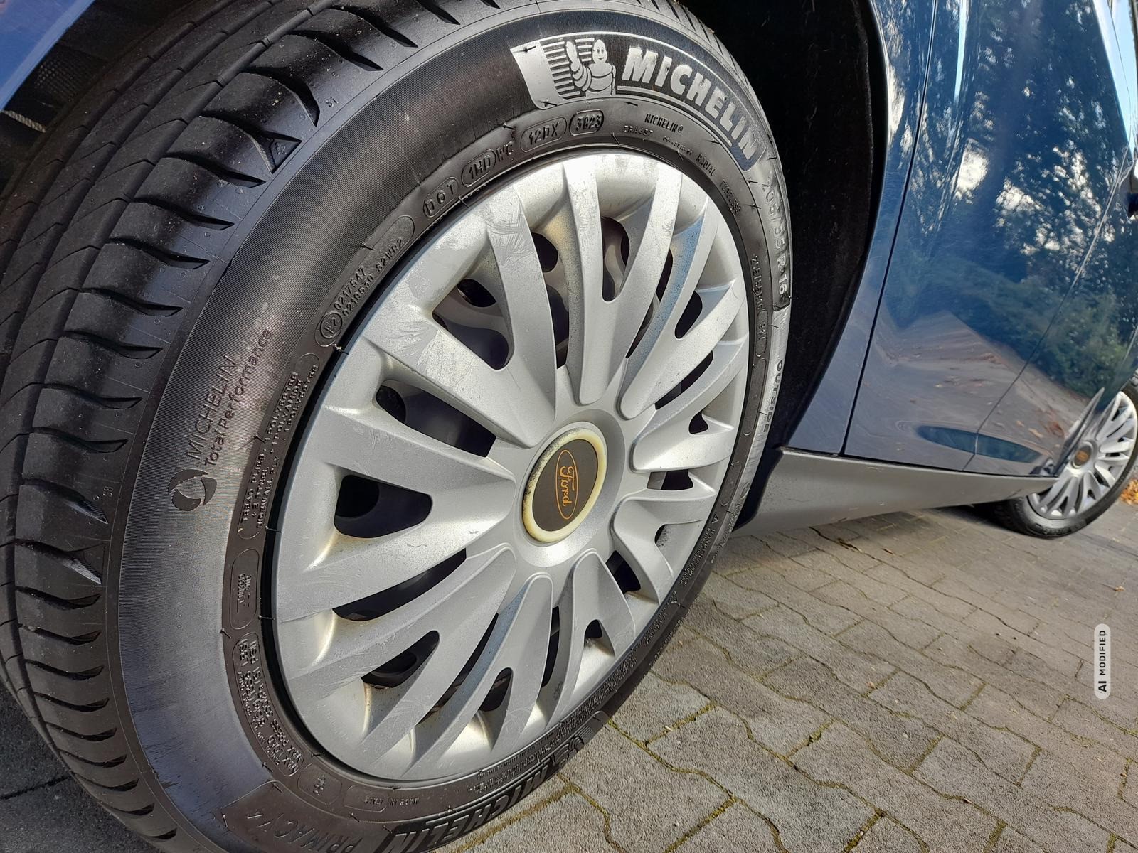 Ford Focus 1.0 EcoBoost Trend KLIMA~MFL~USB~ISOFIX