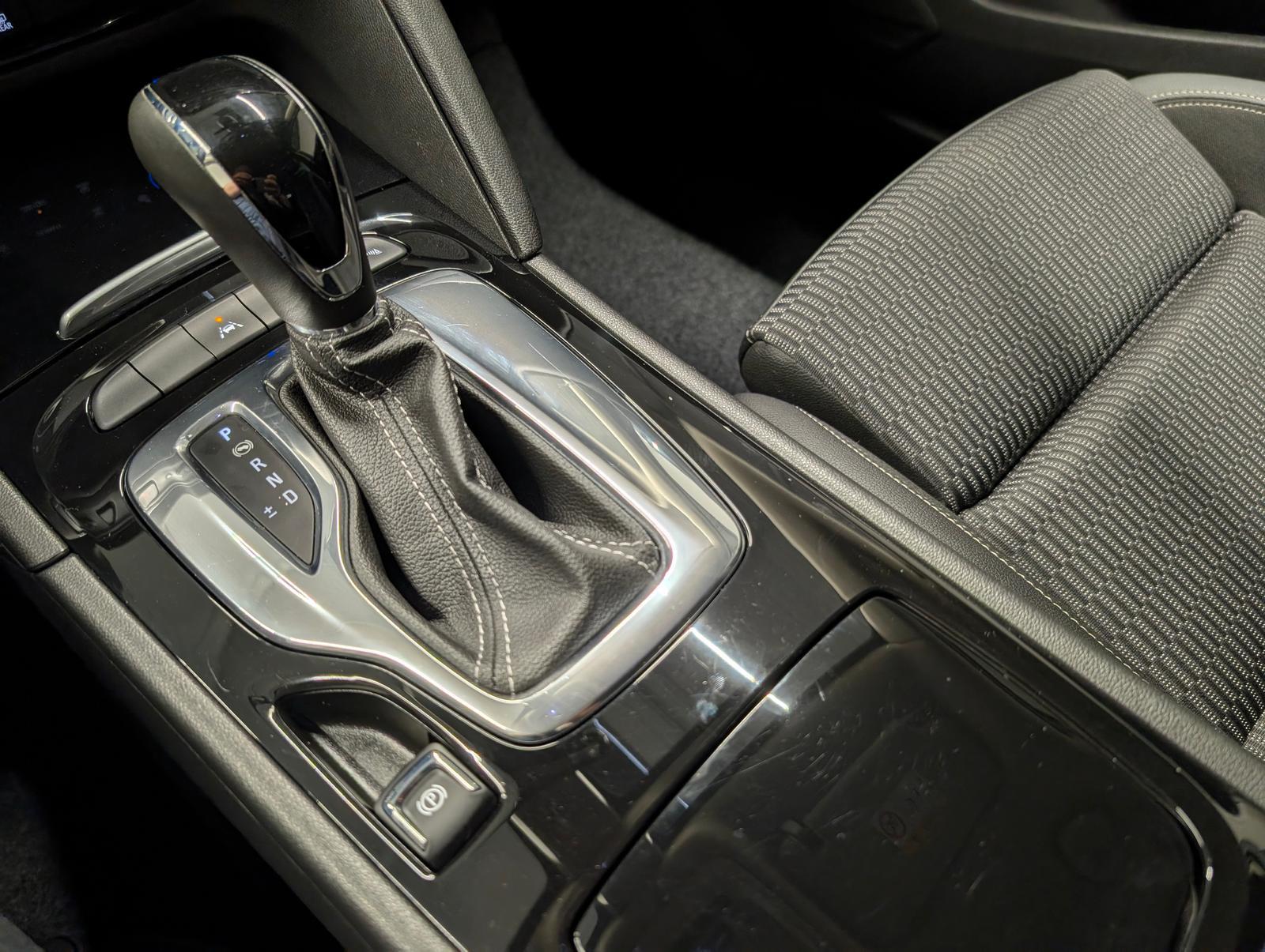 Opel Insignia ST Matrix-LED/Navi/AGR/Kam/elHeck/17-LM