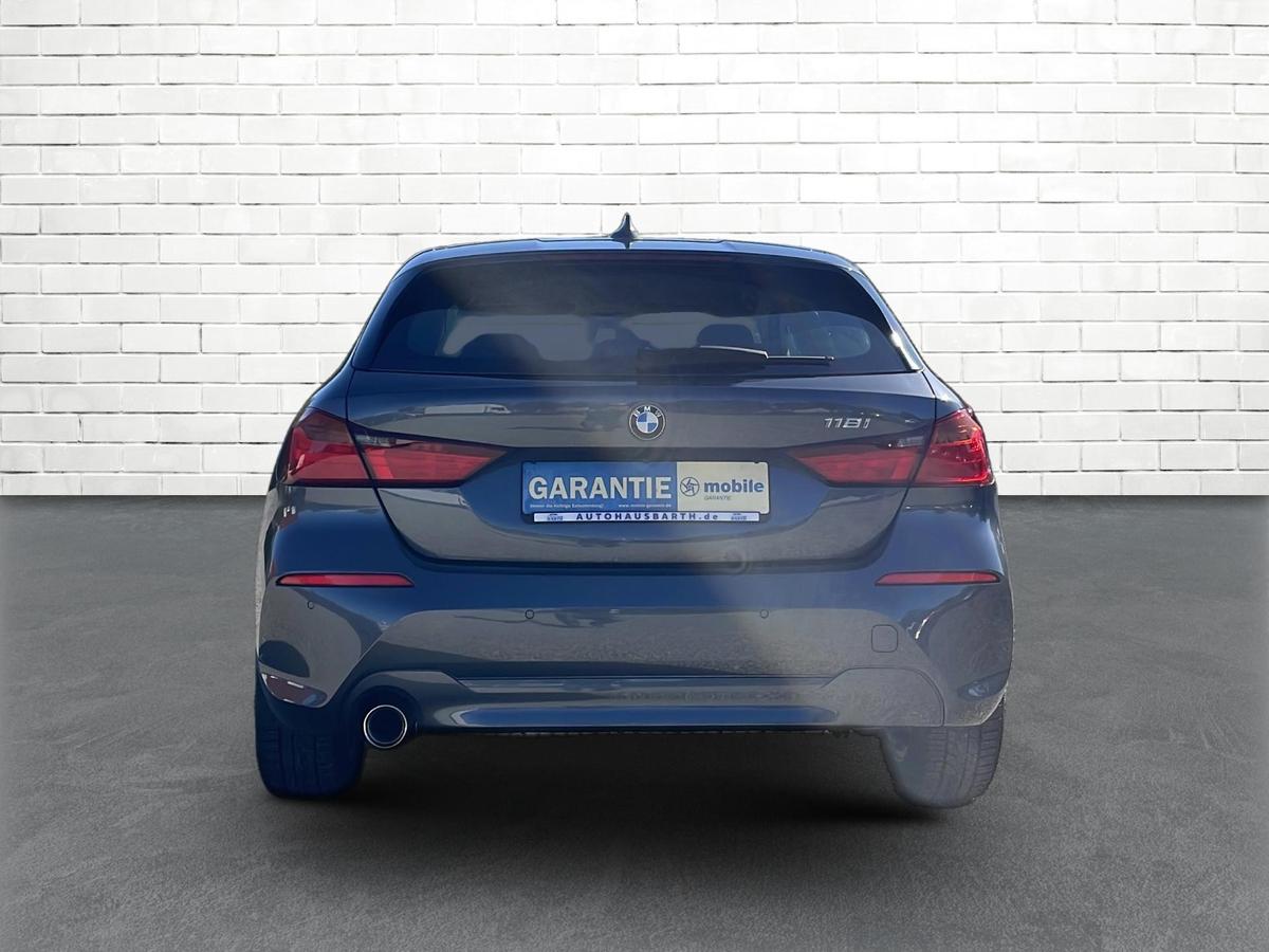 BMW 118 1er - 118i Advantage *Navi*PDC*Tempomat*