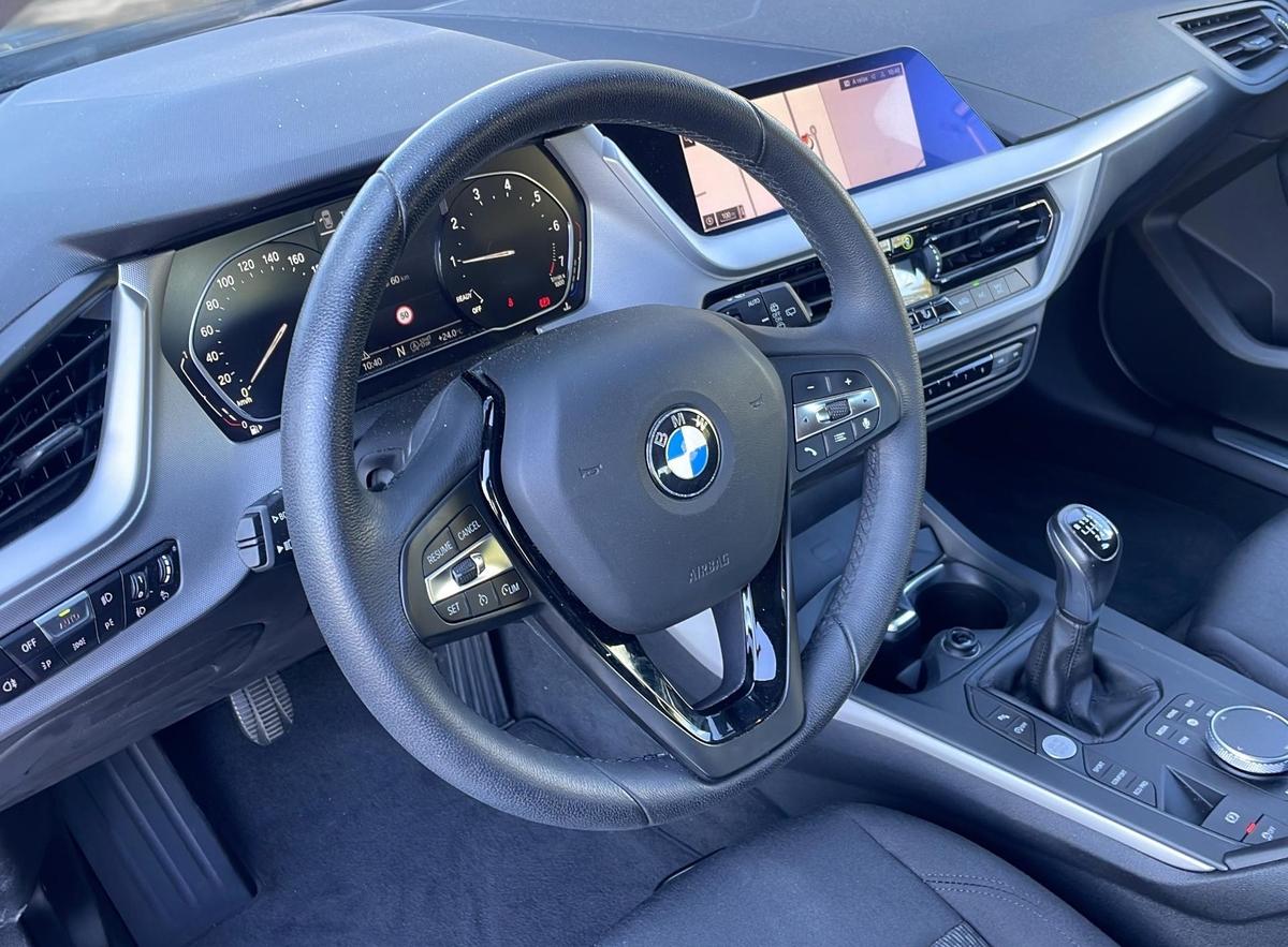 BMW 118 1er - 118i Advantage *Navi*PDC*Tempomat*