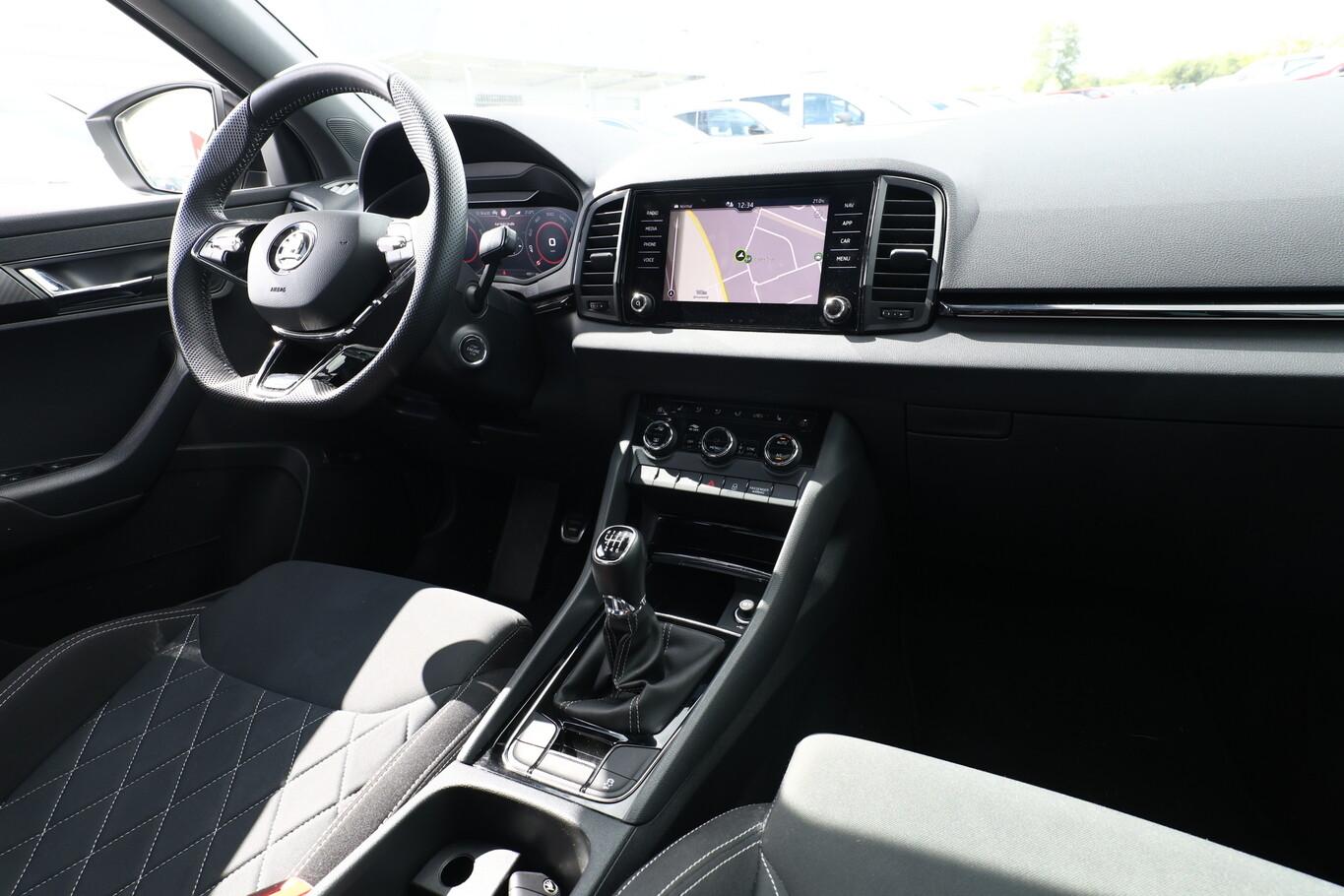 Skoda Karoq 1.5 TSI 150 Sportline Pano LED Nav SideA