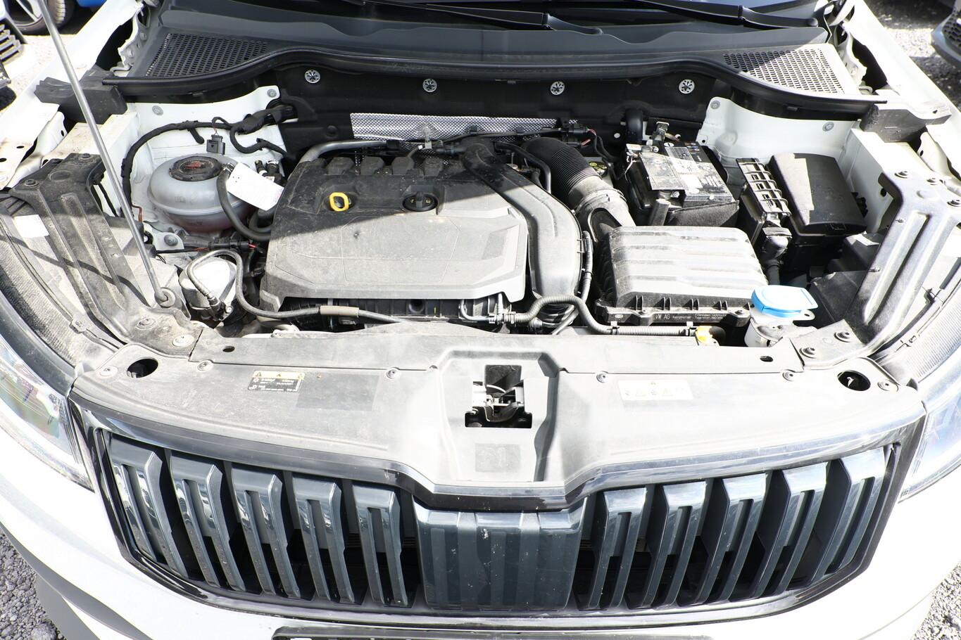 Skoda Karoq 1.5 TSI 150 Sportline Pano LED Nav SideA