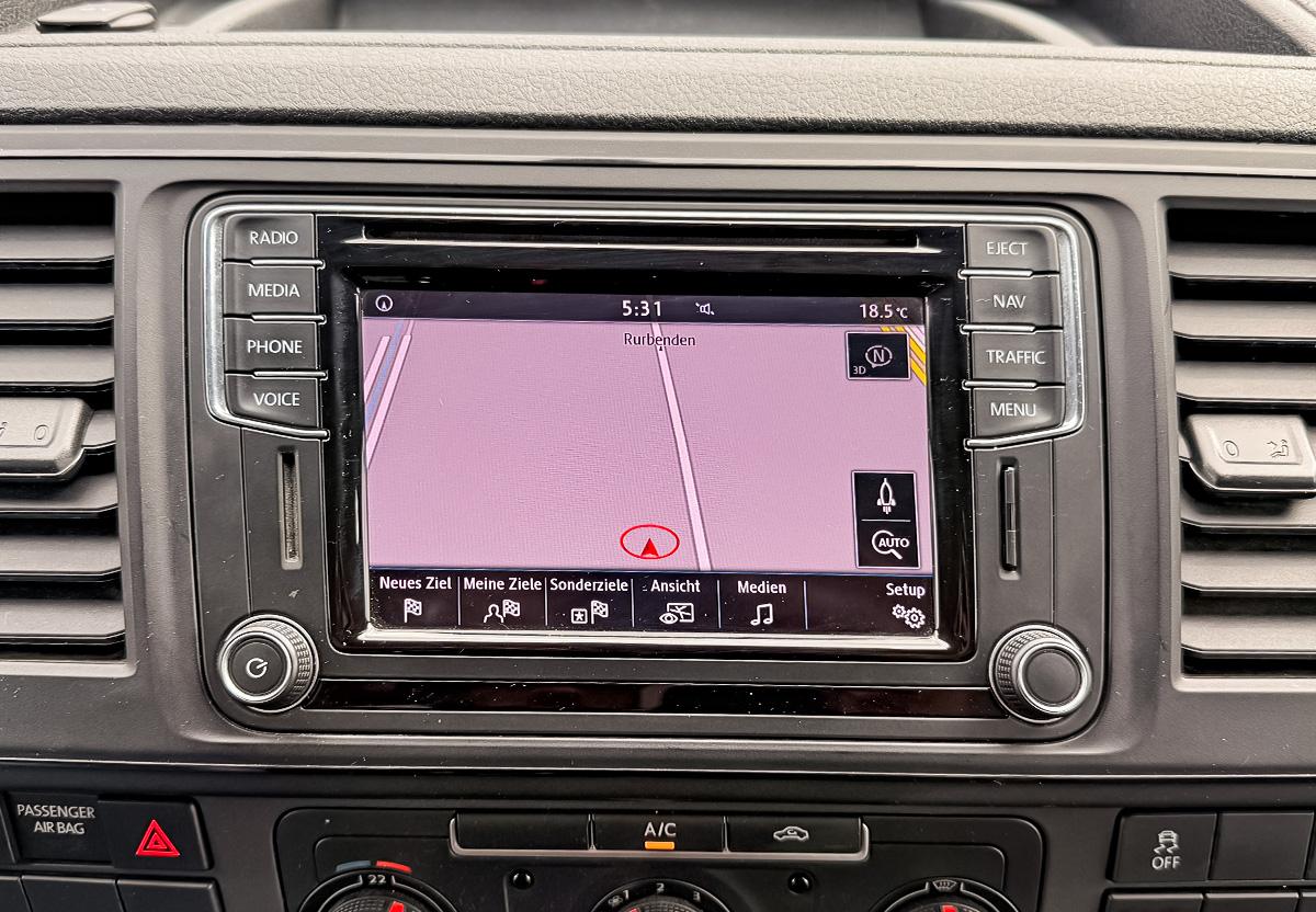 Volkswagen T6 California  Camper Bett - Küche - WoMo-Abnahme - AHK 