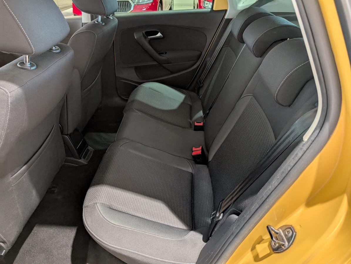Volkswagen Polo 5türig Klimaautomatik SHZ PDC GRA