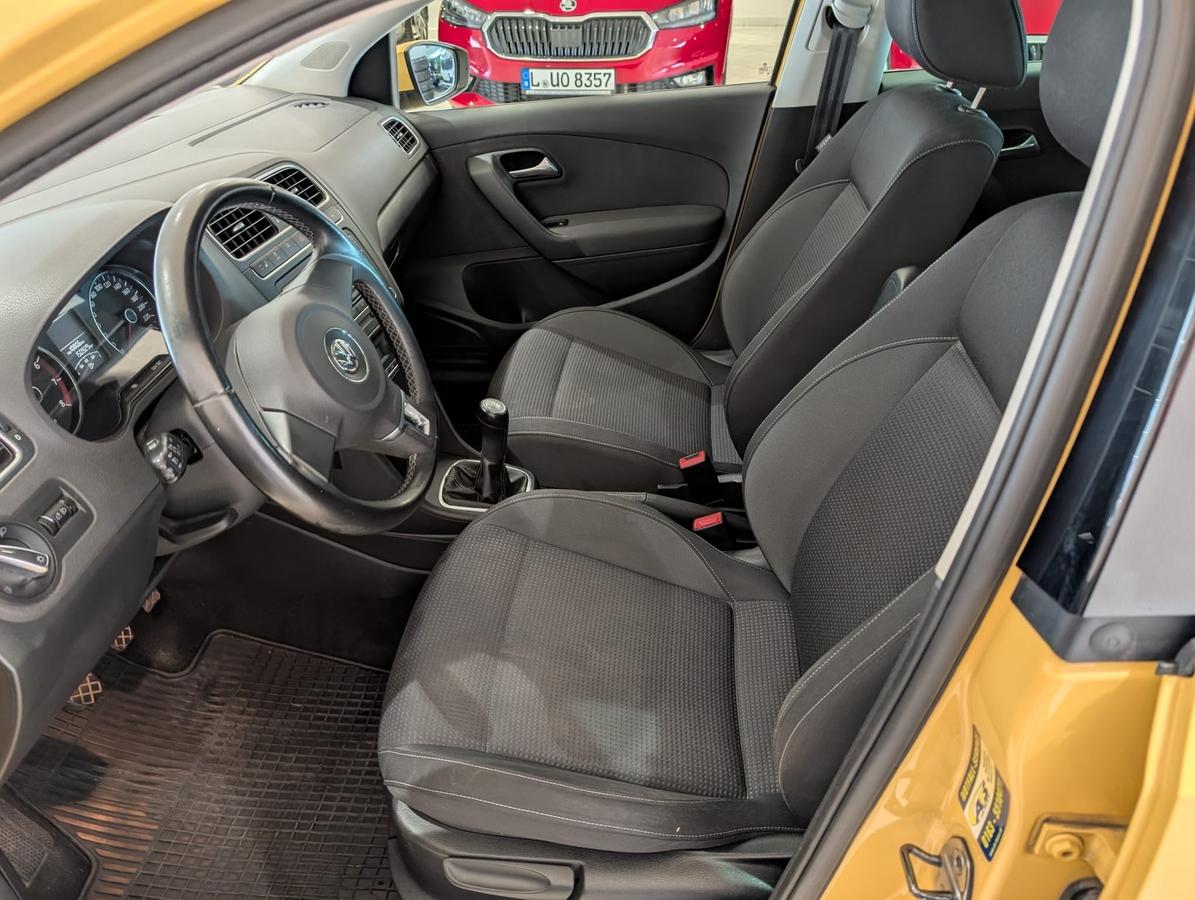 Volkswagen Polo 5türig Klimaautomatik SHZ PDC GRA