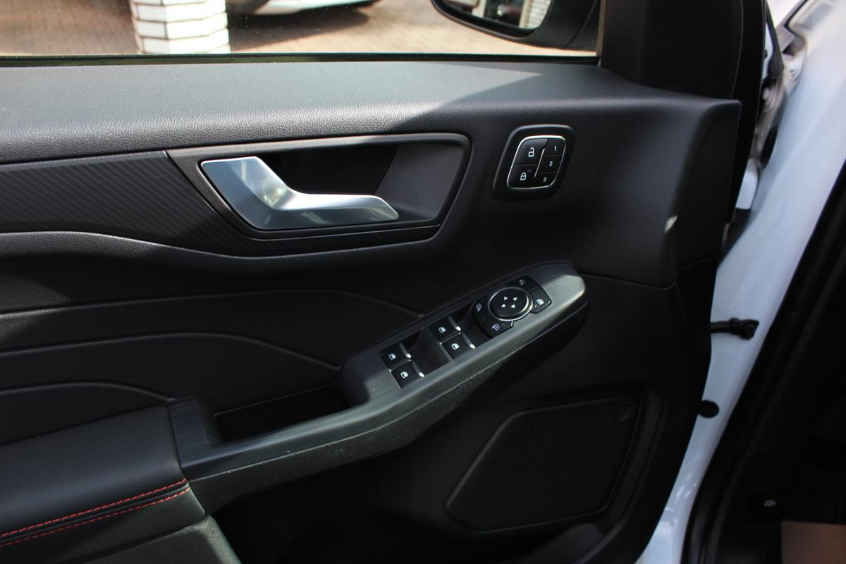 Ford Kuga ST Line X PHEV + Technologie - FGS 5J. - B&O - HEAD UP