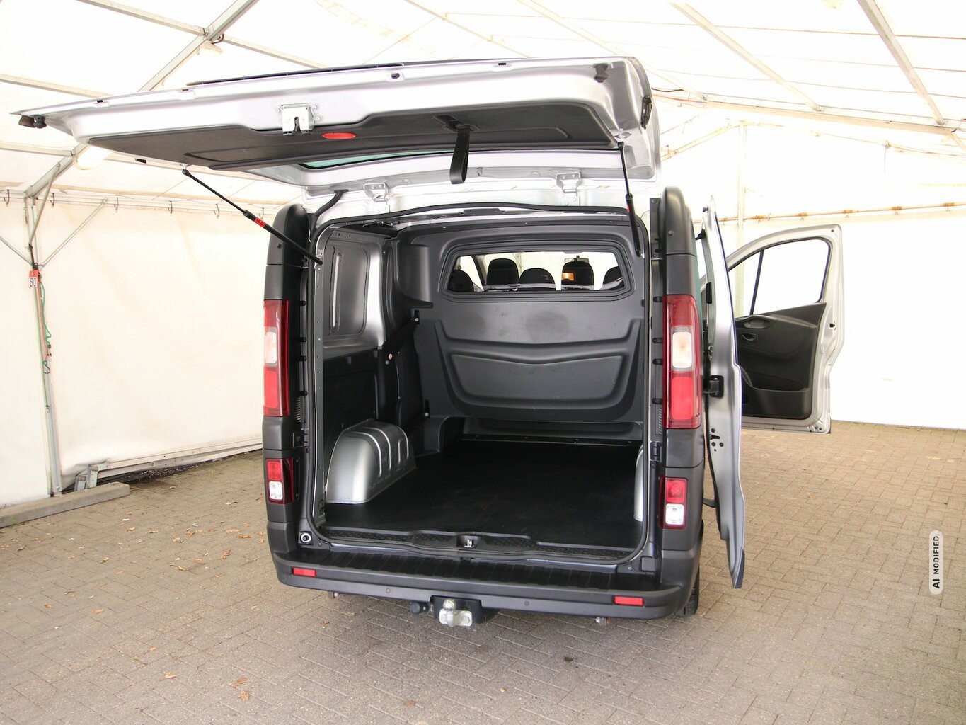 Renault Trafic DoKa Energy dCi 170 6-SITZ+LED+AHK+NAVI...