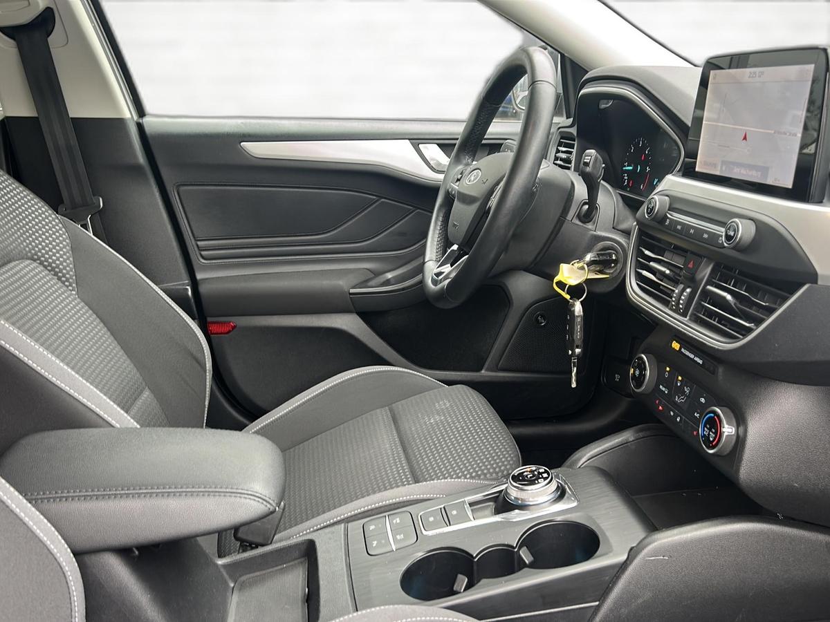 Ford Focus 1.5 EcoBlue Cool&Connect *LED*Navi*SHZ*