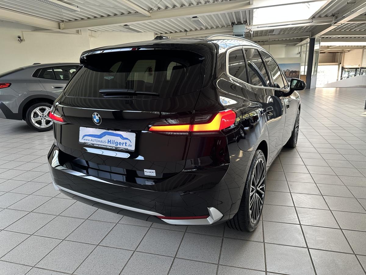 BMW 218 Active Tourer Luxury Line Panno LED Navi Kamera Leder