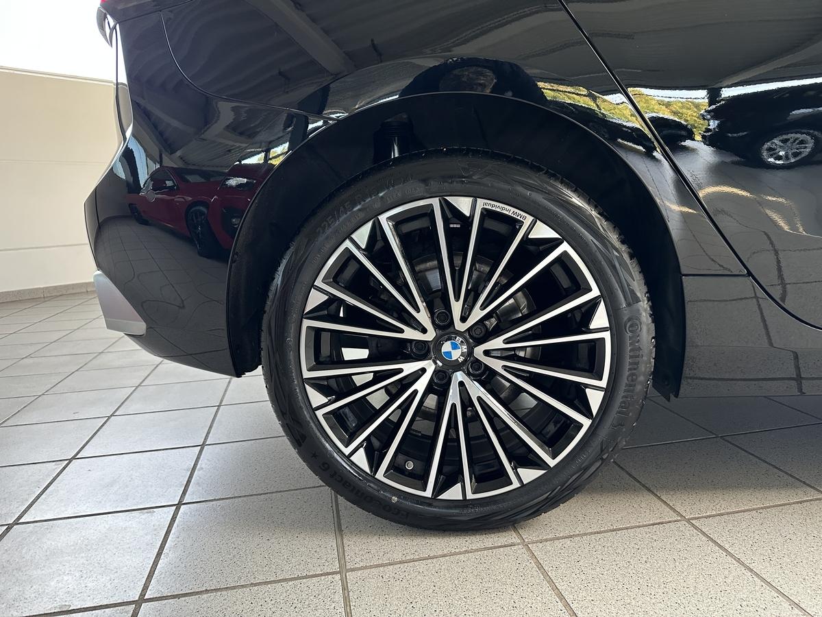 BMW 218 Active Tourer Luxury Line Panno LED Navi Kamera Leder