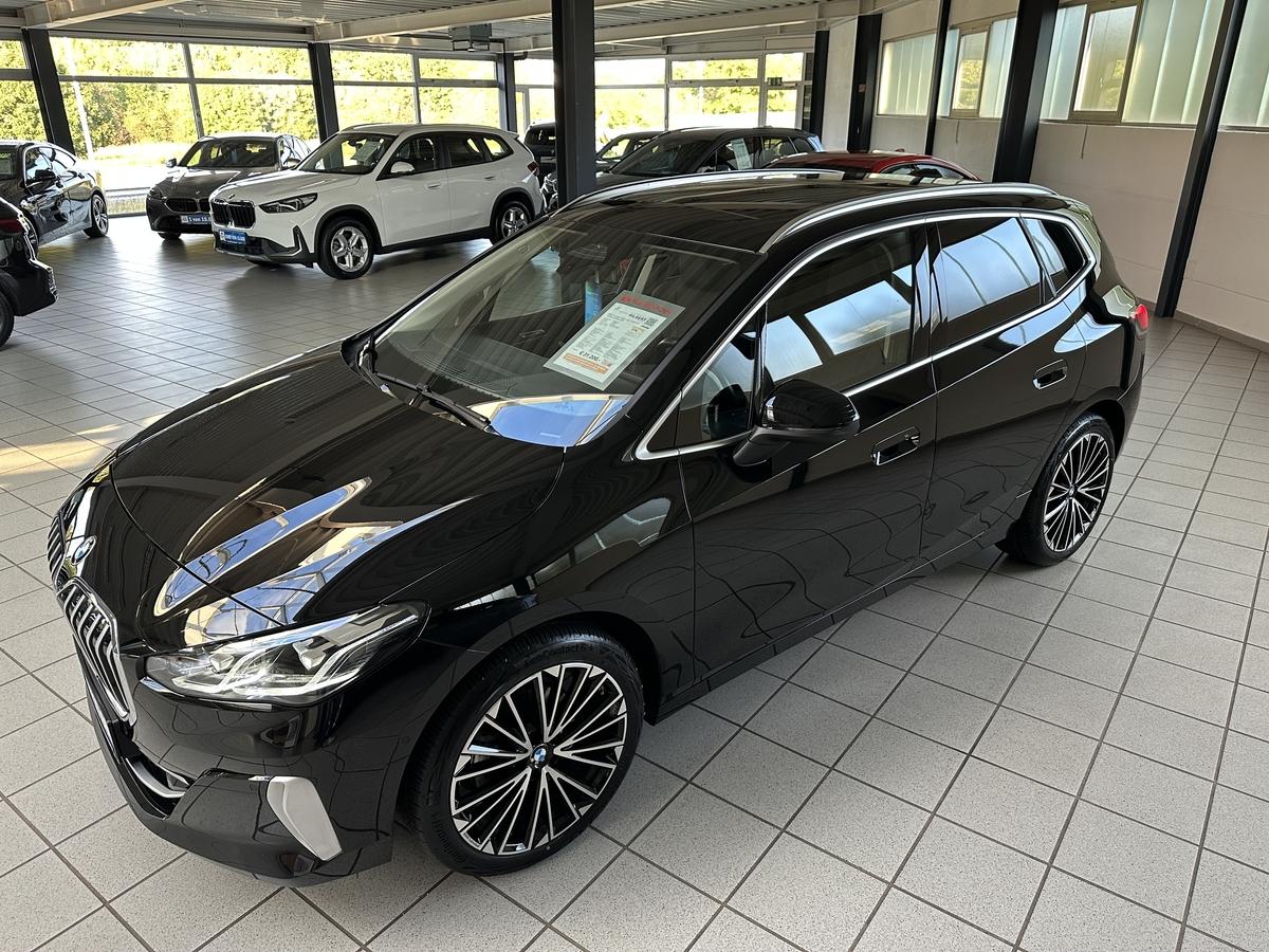 BMW 218 Active Tourer Luxury Line Panno LED Navi Kamera Leder